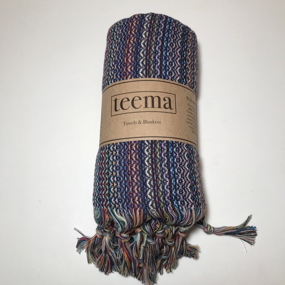 Teema Towel Labyrinth Navy Multi - Thumbnail 2